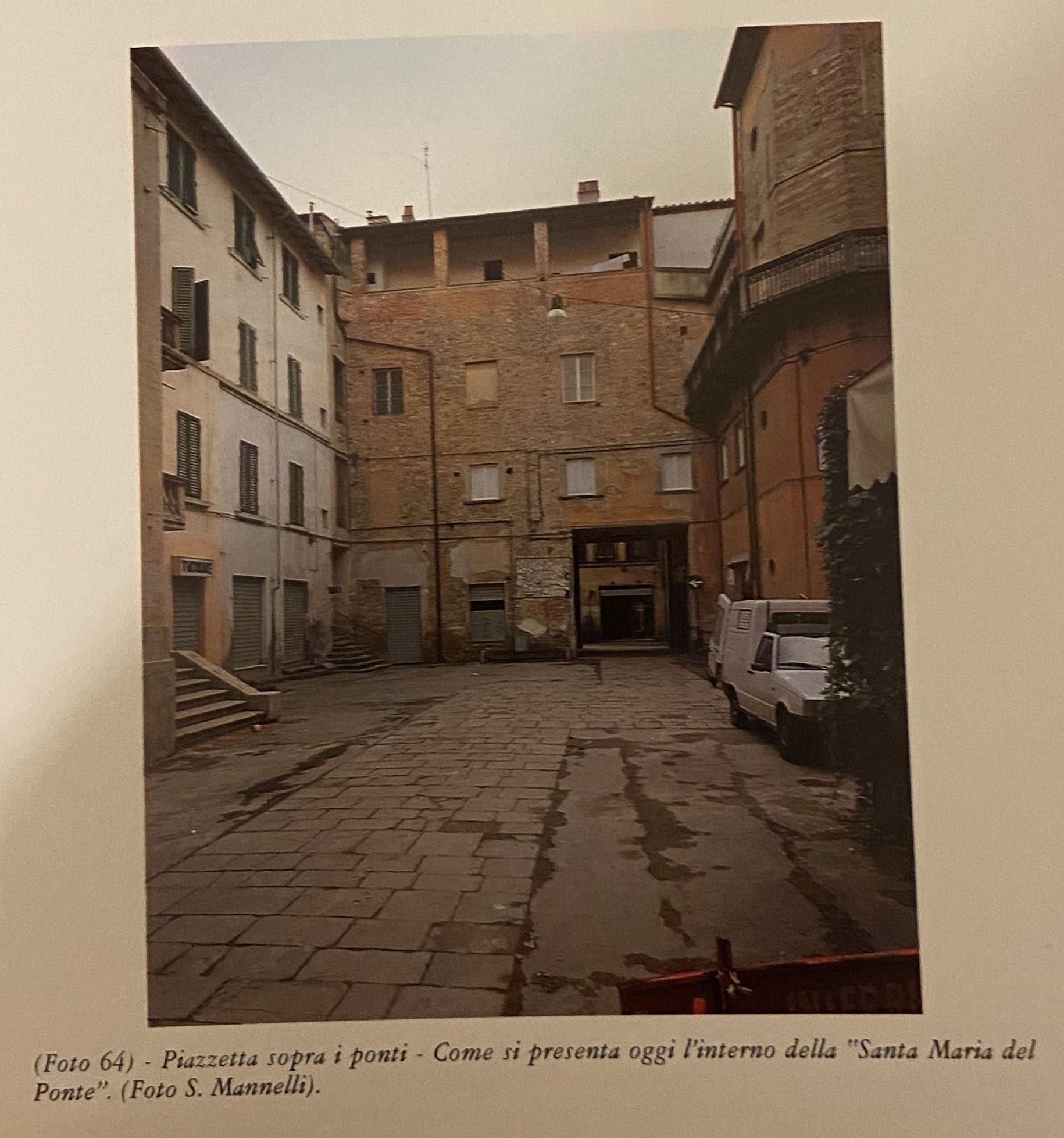Santa Maria sopra i Ponti, Arezzo - 02.jpeg